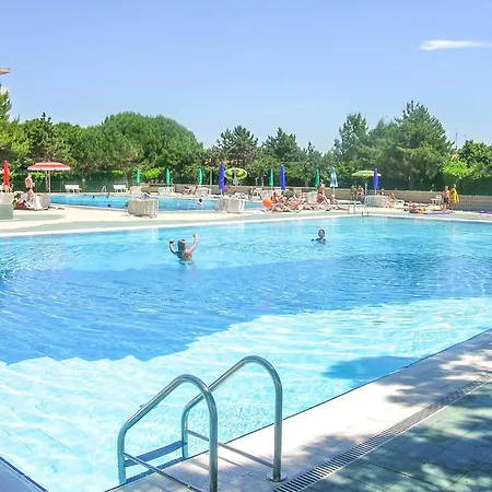Front In Bibione